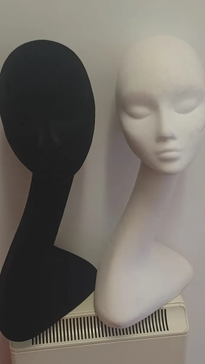Foam Manniquin Lady Heads - Image 2