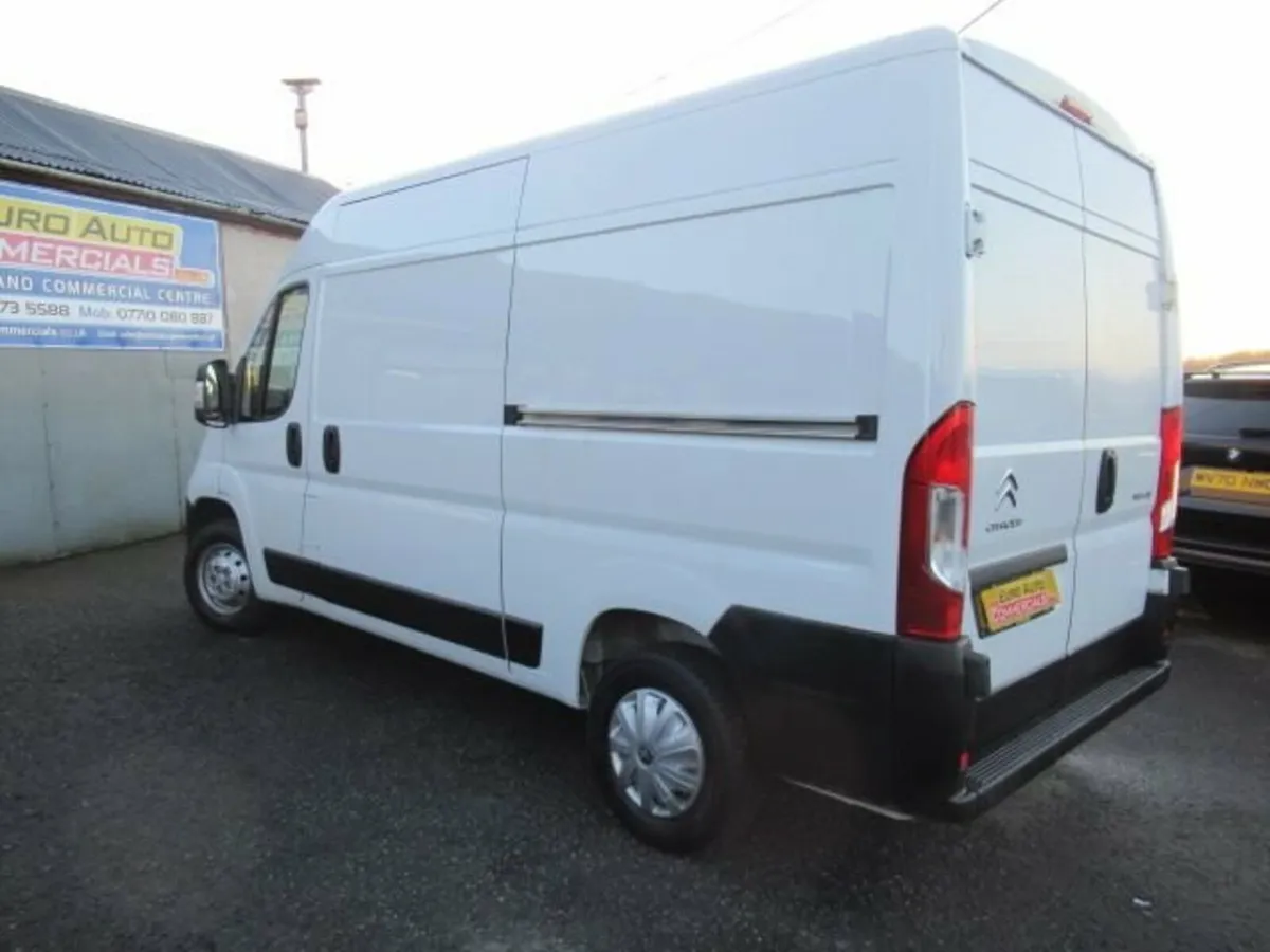 2.2 BlueHDi 35 Enterprise Edition Panel Van 5dr Di - Image 2