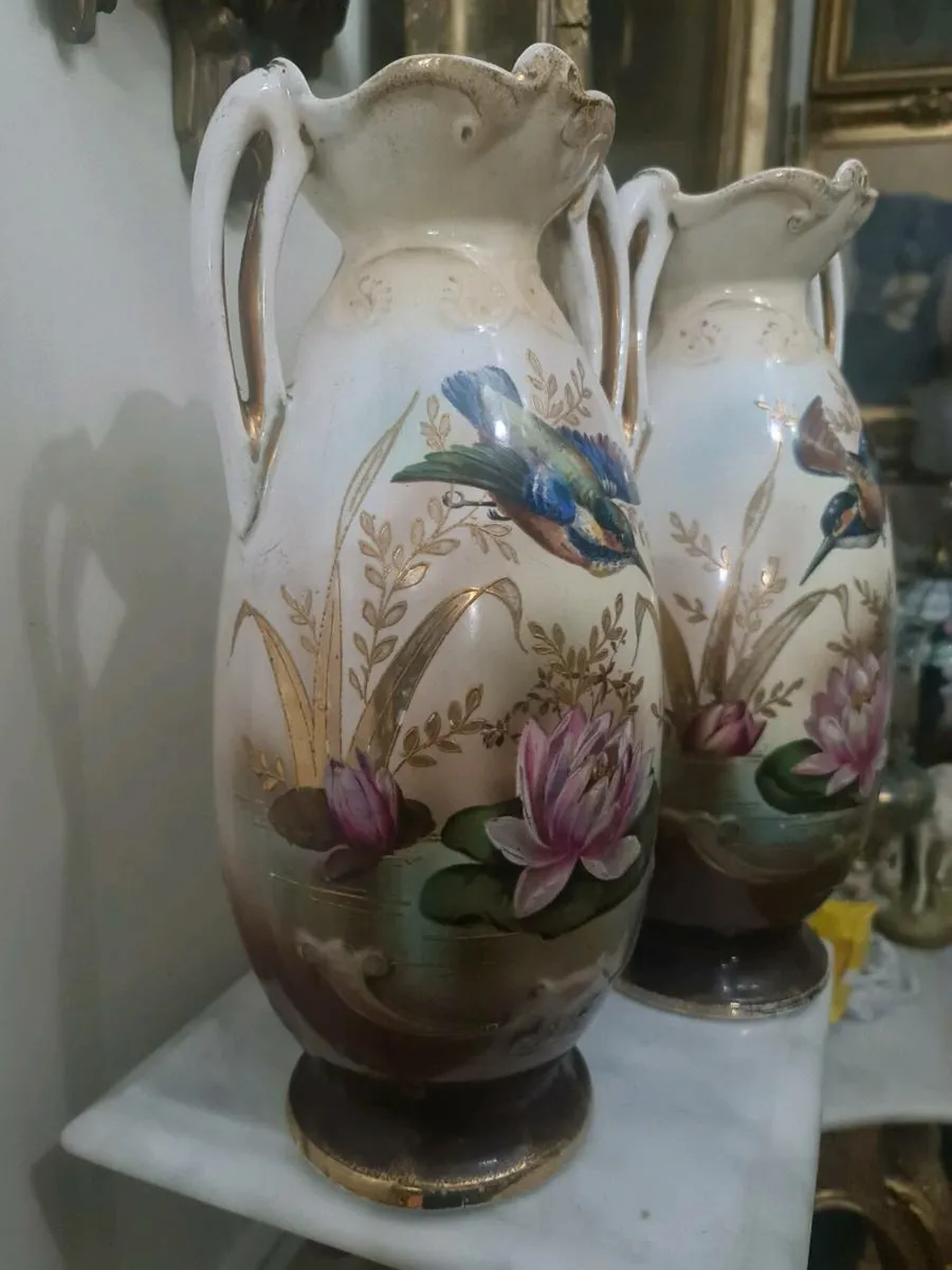 Antique handpainted vases POSTAGE AVAILABLE - Image 4