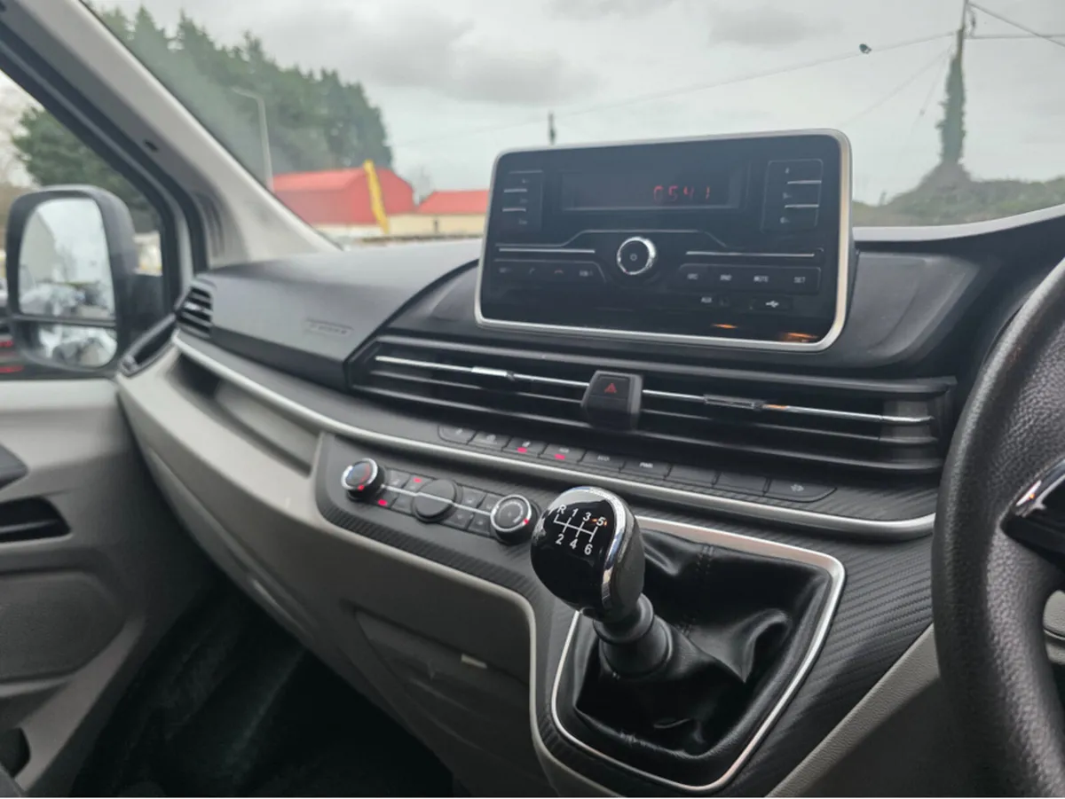 Maxus DELIVER 9 PV LH FWD BASE 4DR - Image 4