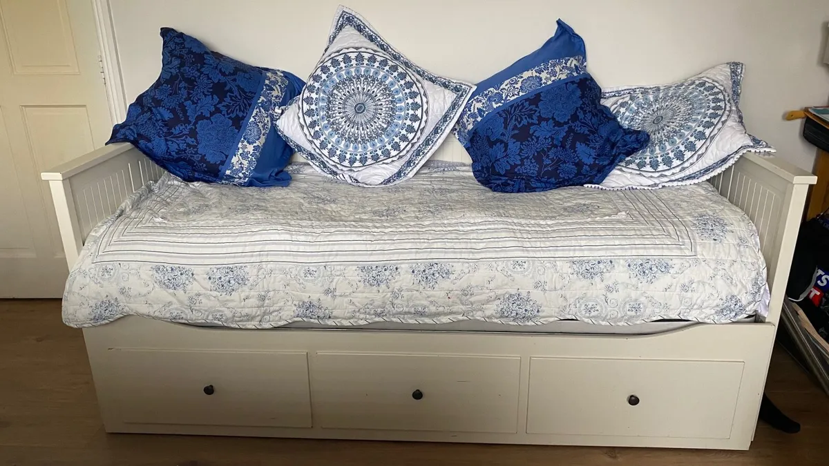 IKEA Hemnes Daybed - Image 3