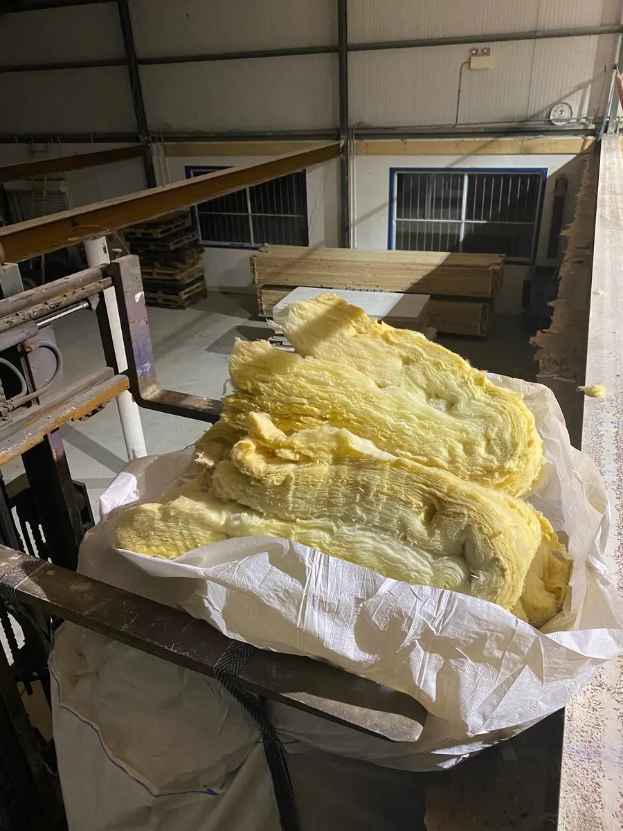 Insulation 200 Sq Metres, €500 the lot - Image 2