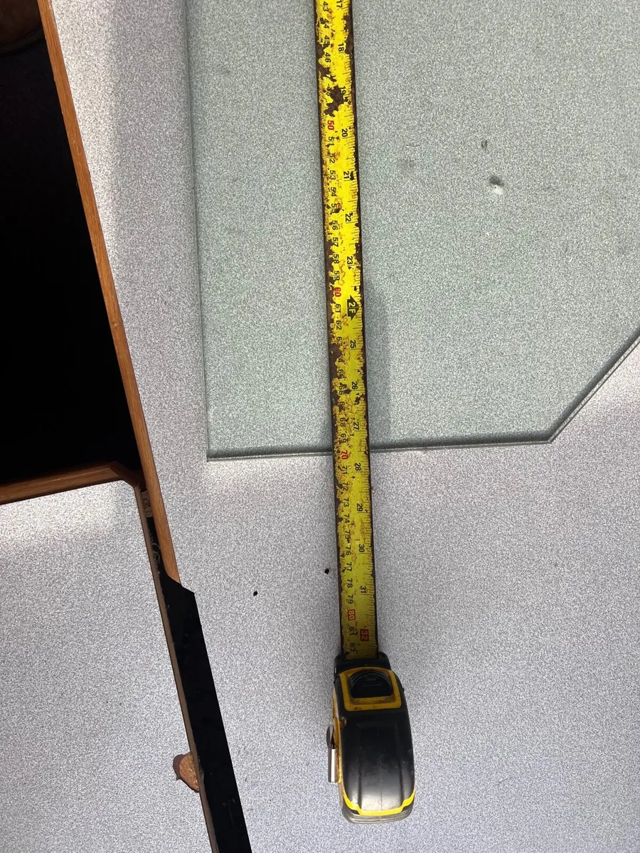 Plate glass shop shelving various sizes - Image 2