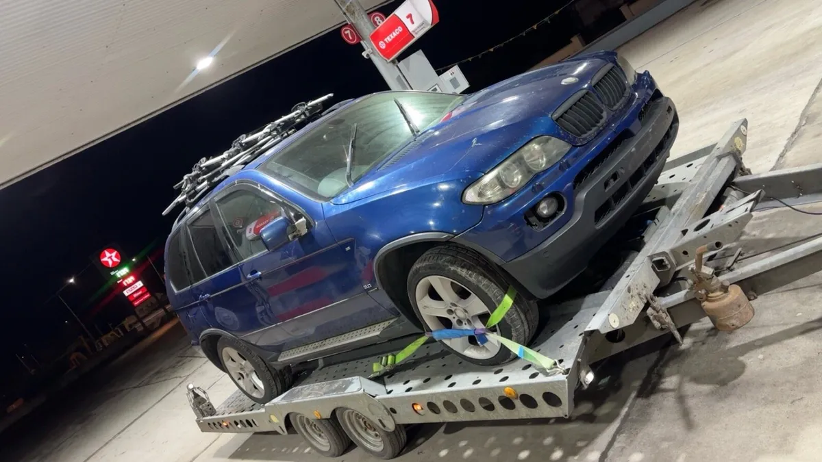 Le Mans X5 breaking - Image 3