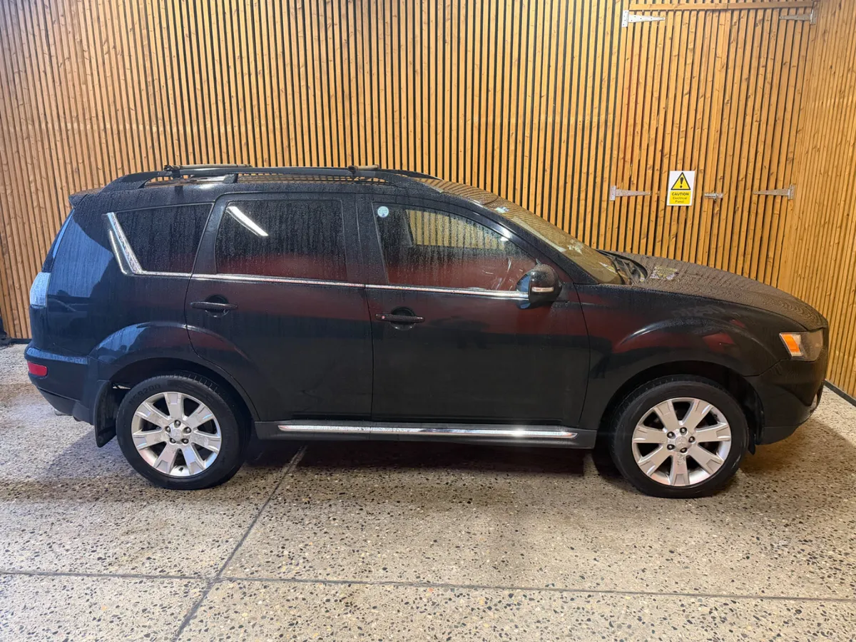 Mitsubishi Outlander 2012 - Image 2