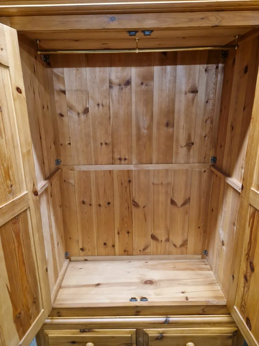 Vintage pine wardrobe - Image 3