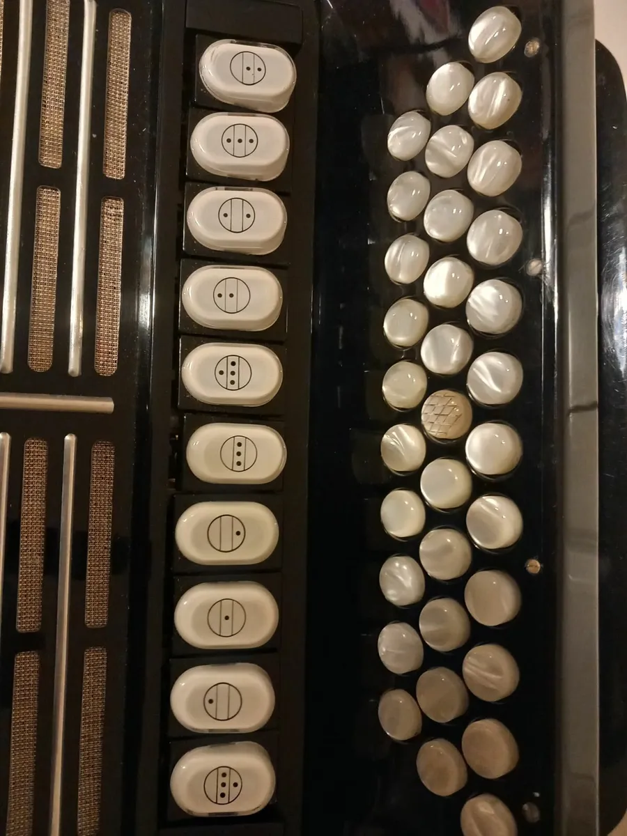 HOHNER MORINO CLUB ACCORDION - Image 1