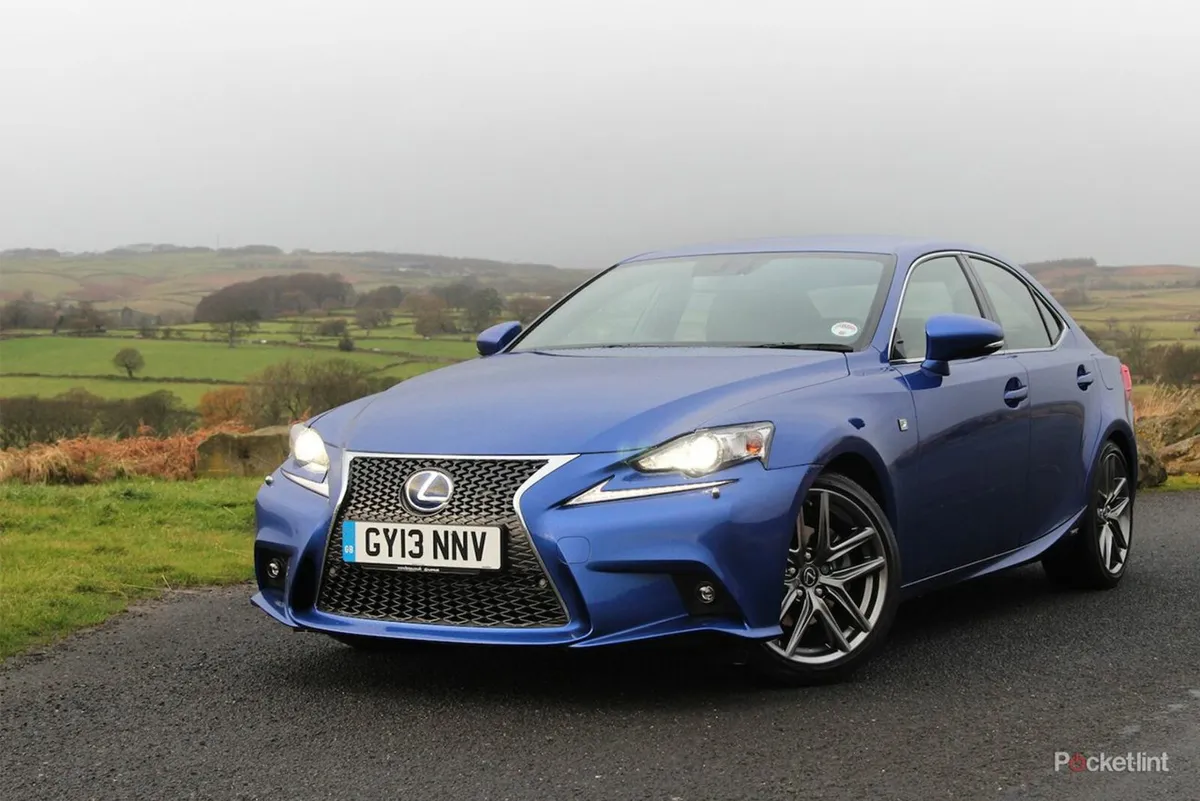 *WANTED* Lexus IS300H Wheels - Image 2