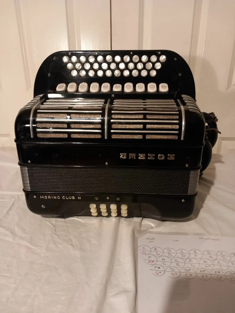 HOHNER MORINO CLUB ACCORDION - Image 2