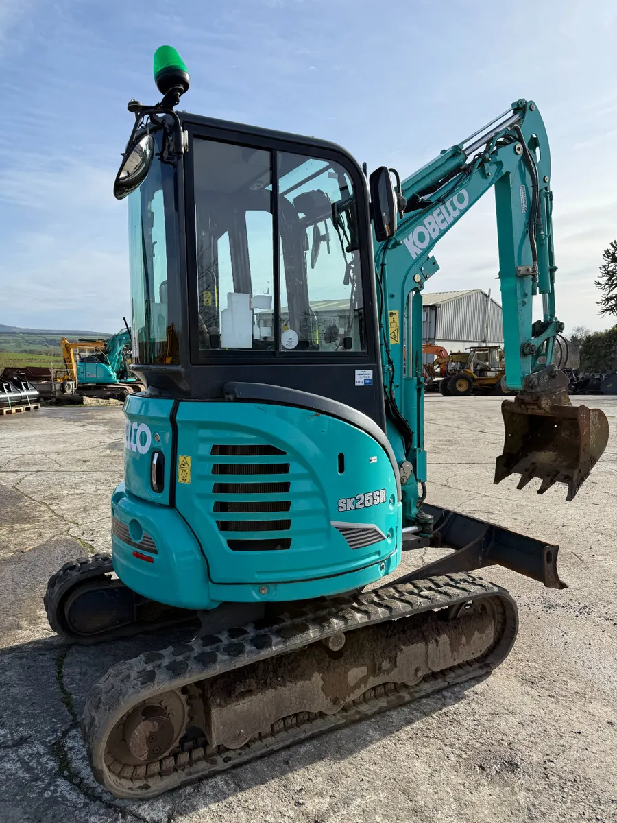 Kobelco SK 25 SR - Image 1