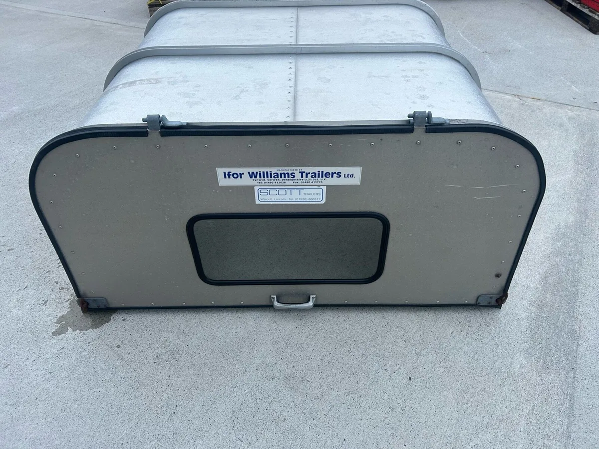 Ifor Williams Landrover 90 Canopy - Image 1