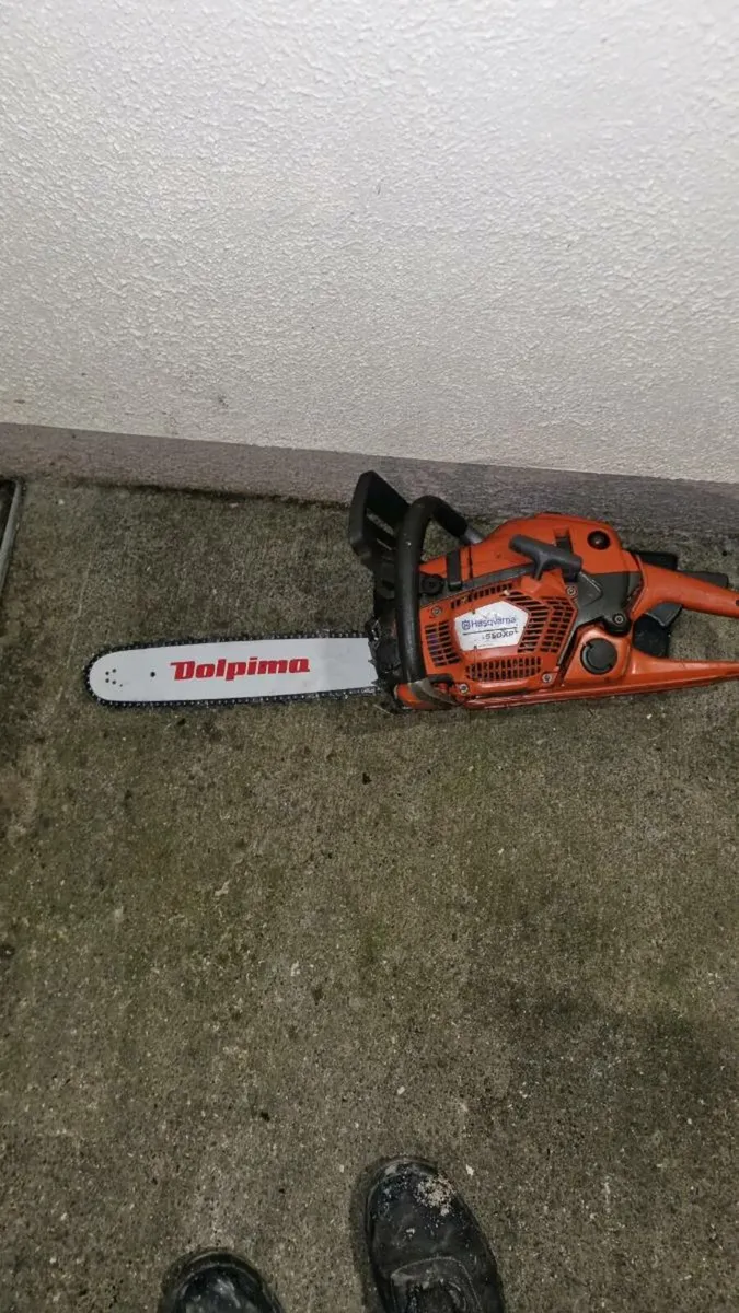 Husqvarna 550xp chainsaw - Image 1