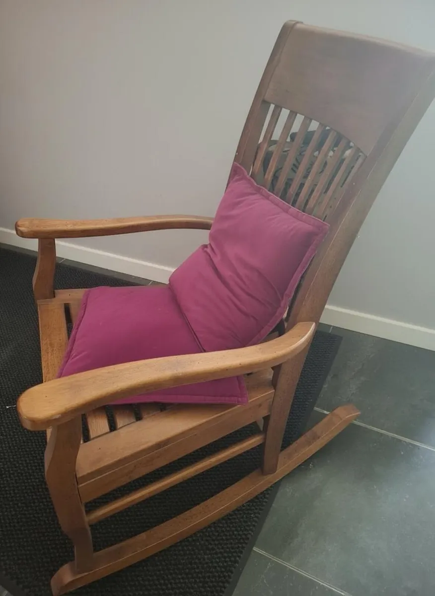 Rocking chair - Image 2