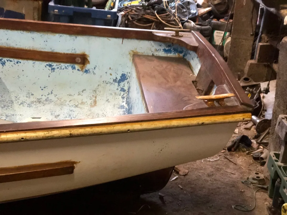 Boat - Punt - Image 2