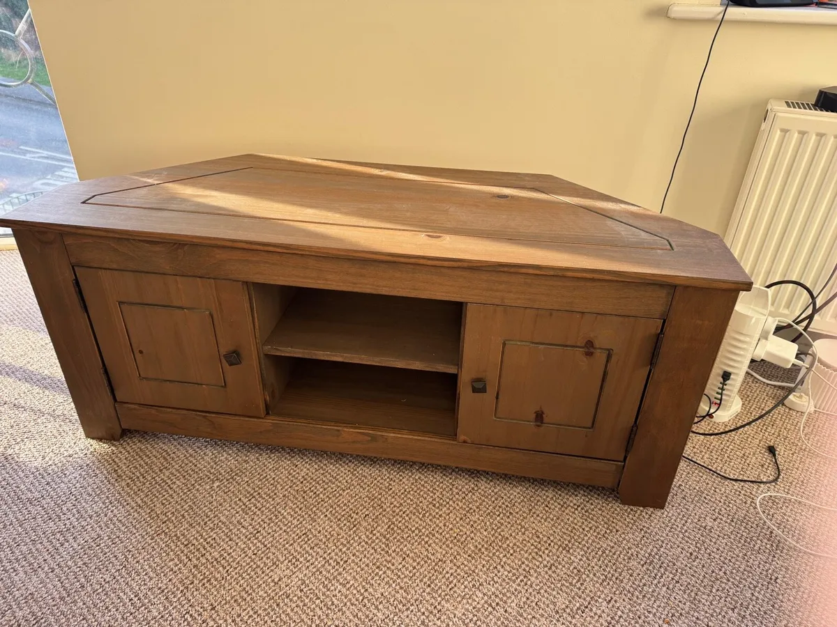 Solid Wood Corner TV Unit – Dark Pine