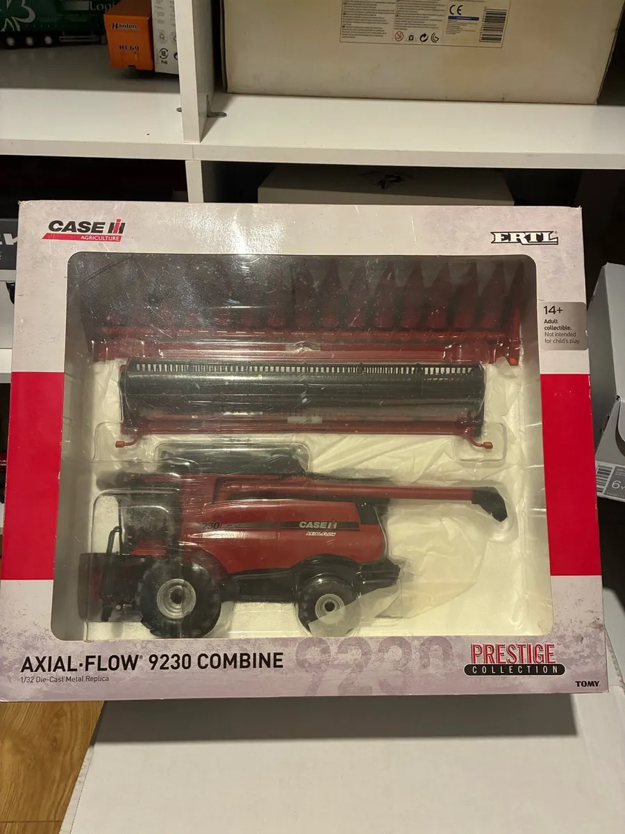 1:32 scale case combine