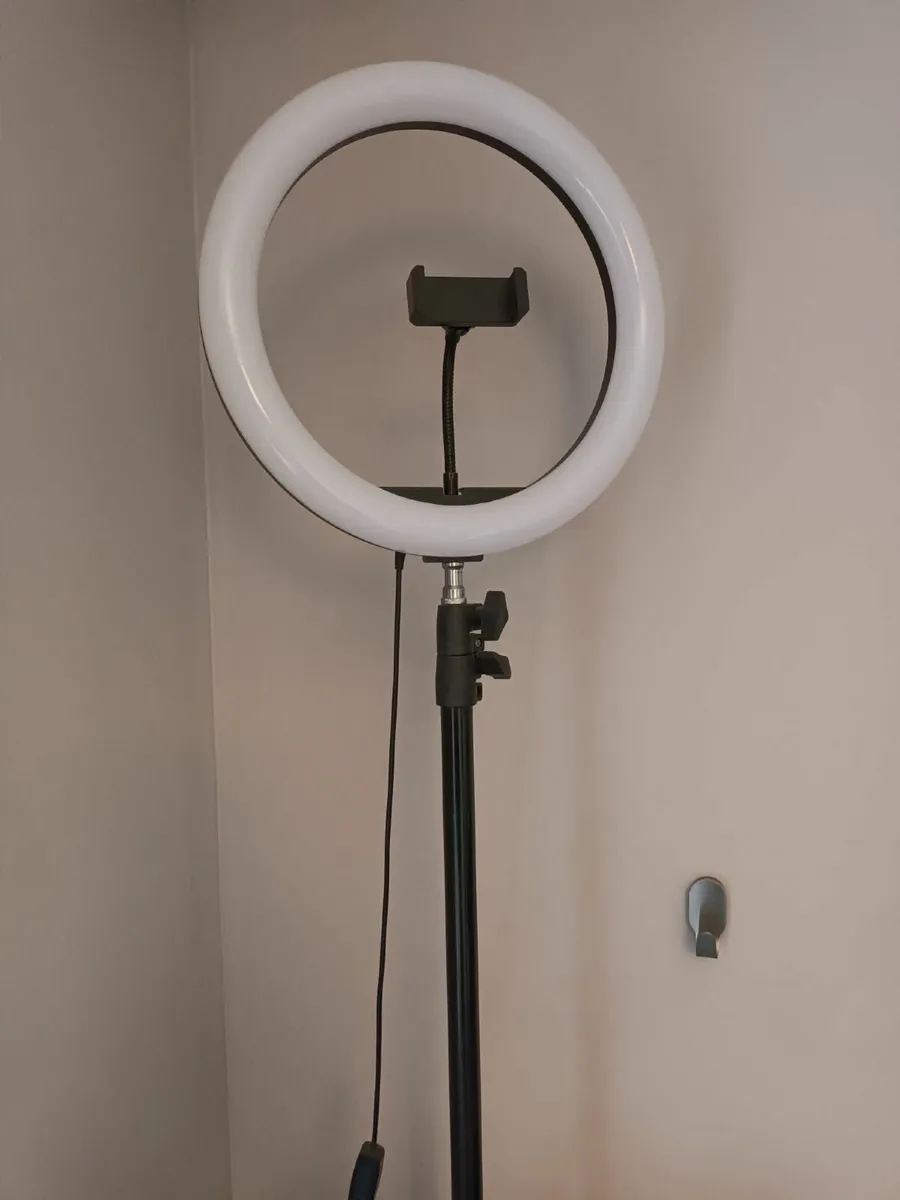 Canon EOS 40D + Photography Kit + Lenses + Lights - Image 3