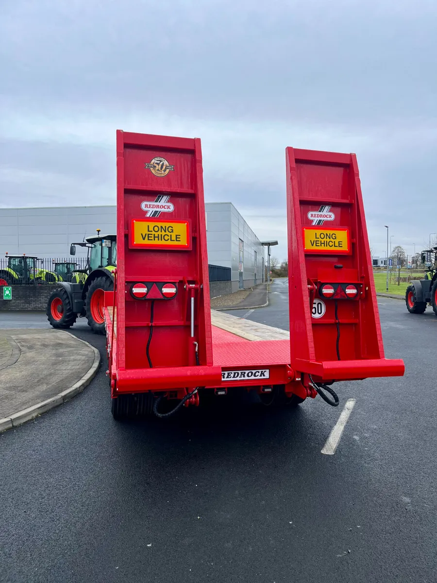New Redrock Tri Axle Low Loader - Image 3