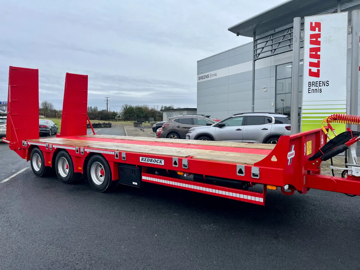 New Redrock Tri Axle Low Loader - Image 1