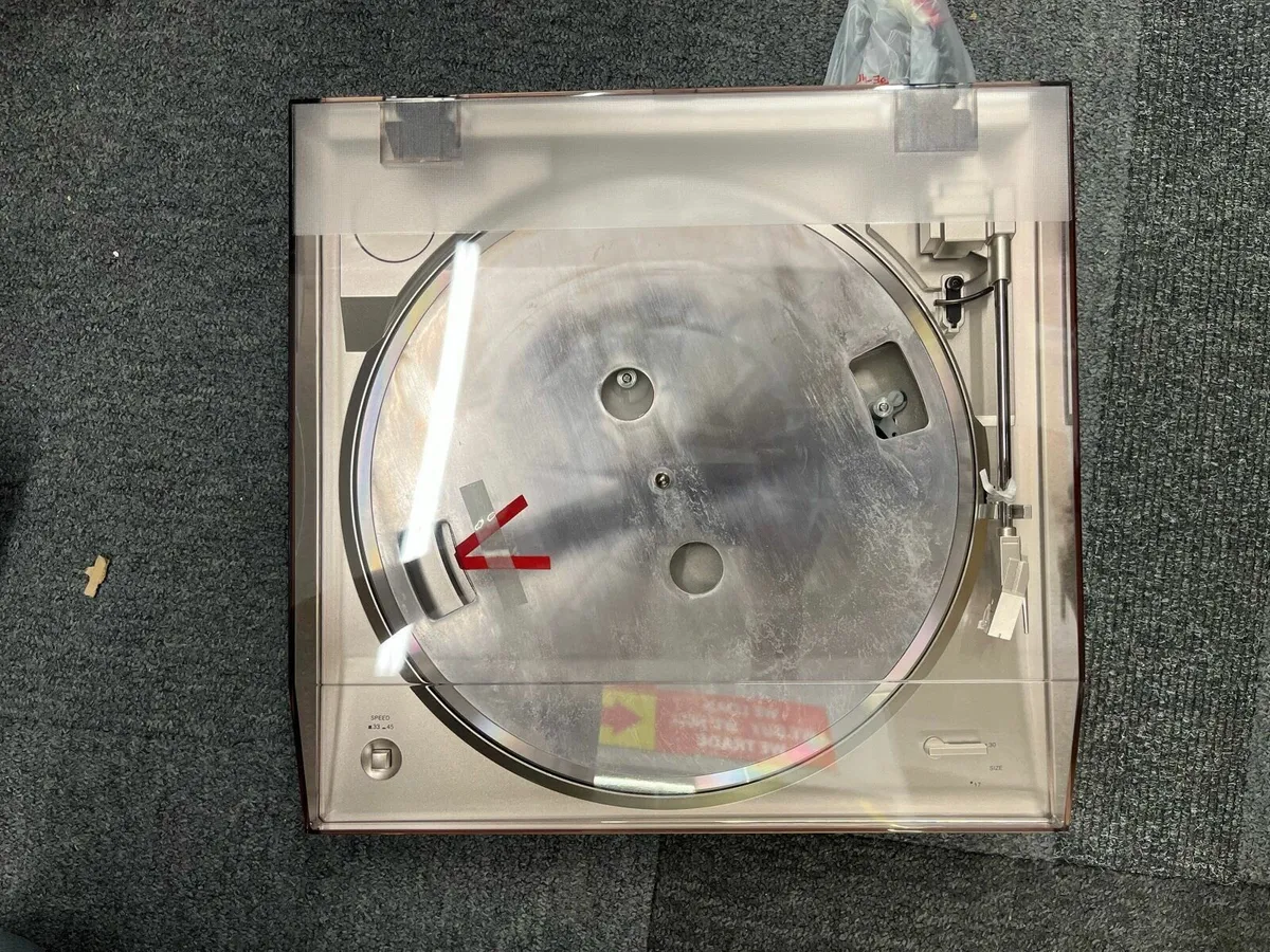 Denon Turntable - Image 2