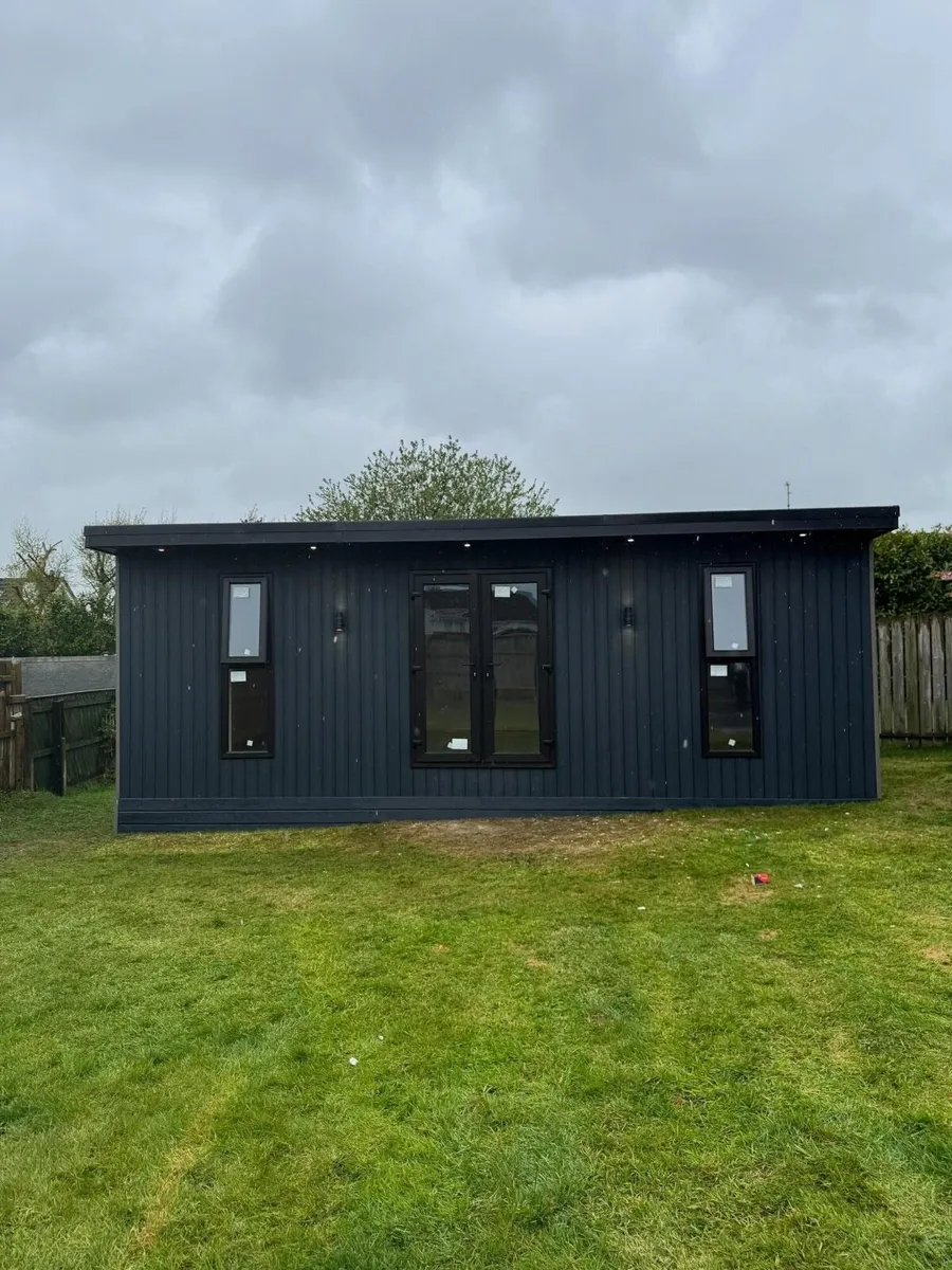 Composite garden room - Image 2