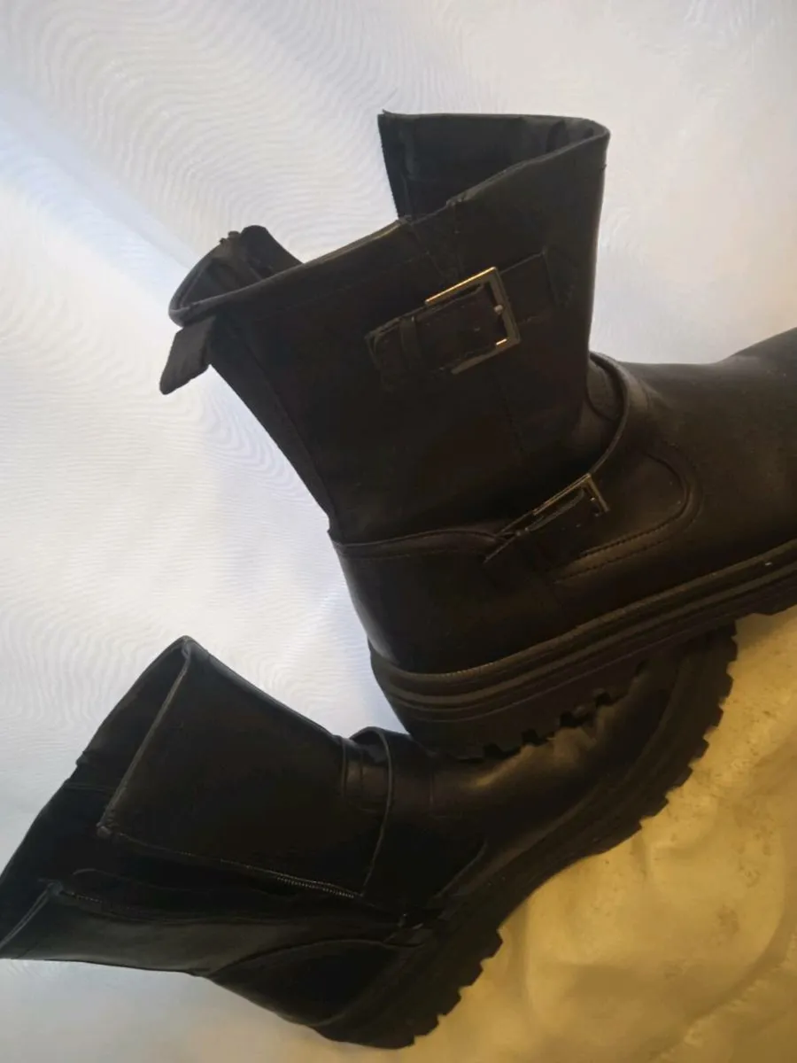 Lady boots - Image 1