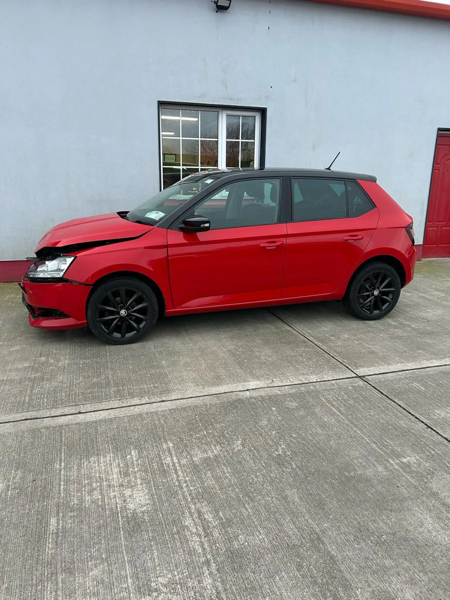 … 201 Skoda Fabia, petrol, low kms … - Image 2