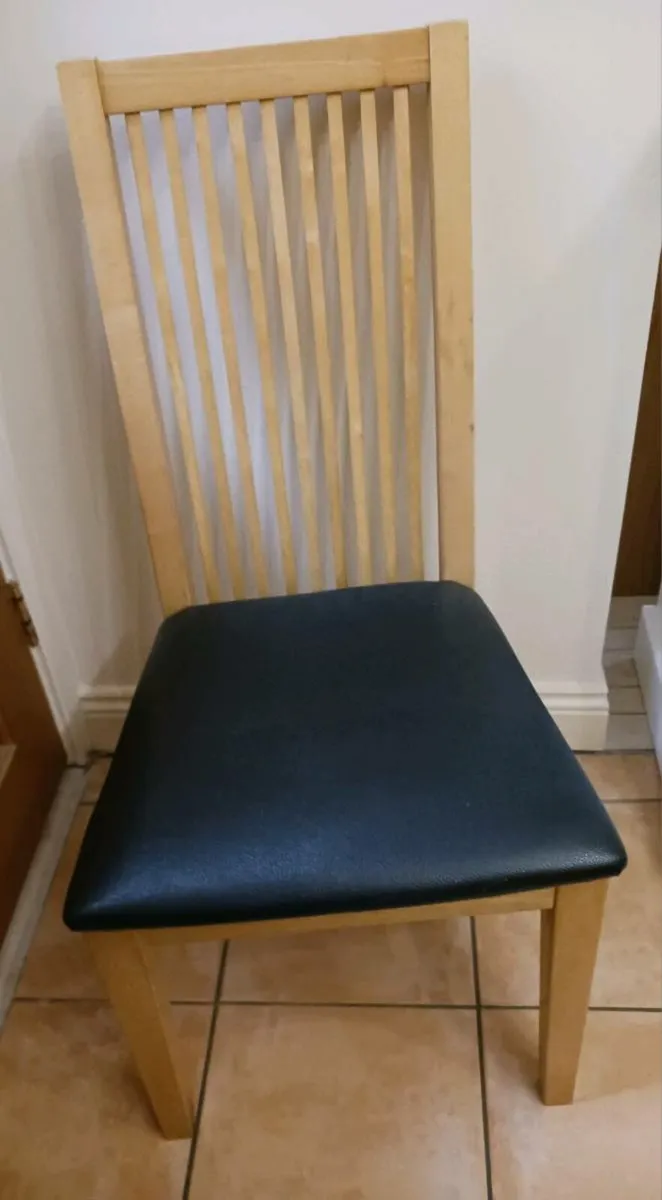 Dining table and chairs - Image 4