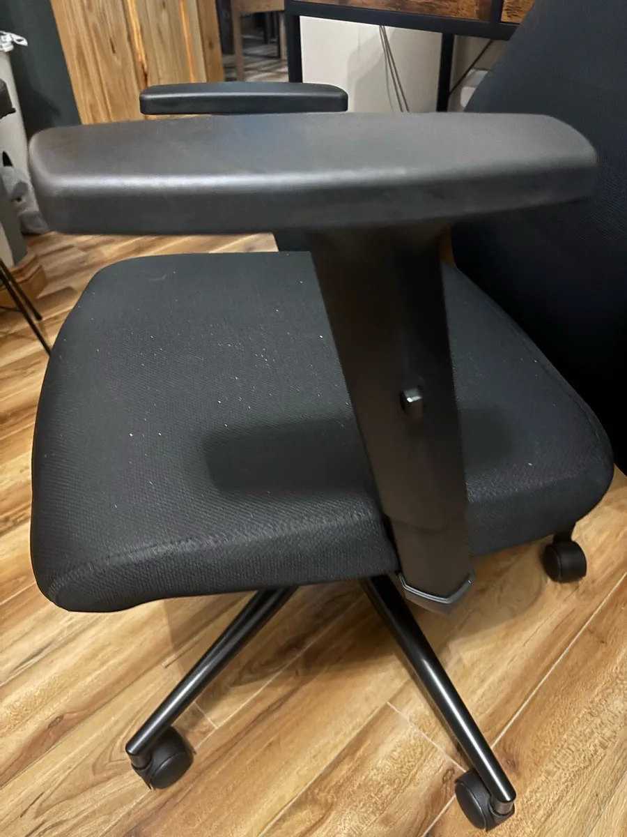 Ergonomic Office Chair - Image 4