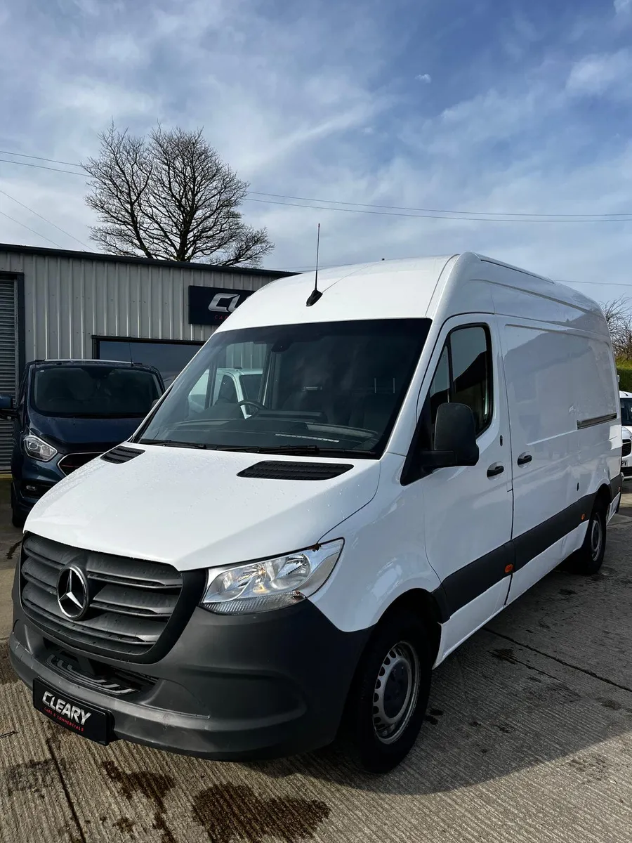 Mercedes-Benz Sprinter 2021 AUTO RWD 55k Miles - Image 1