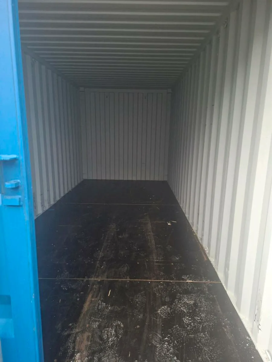 Containers - Image 4