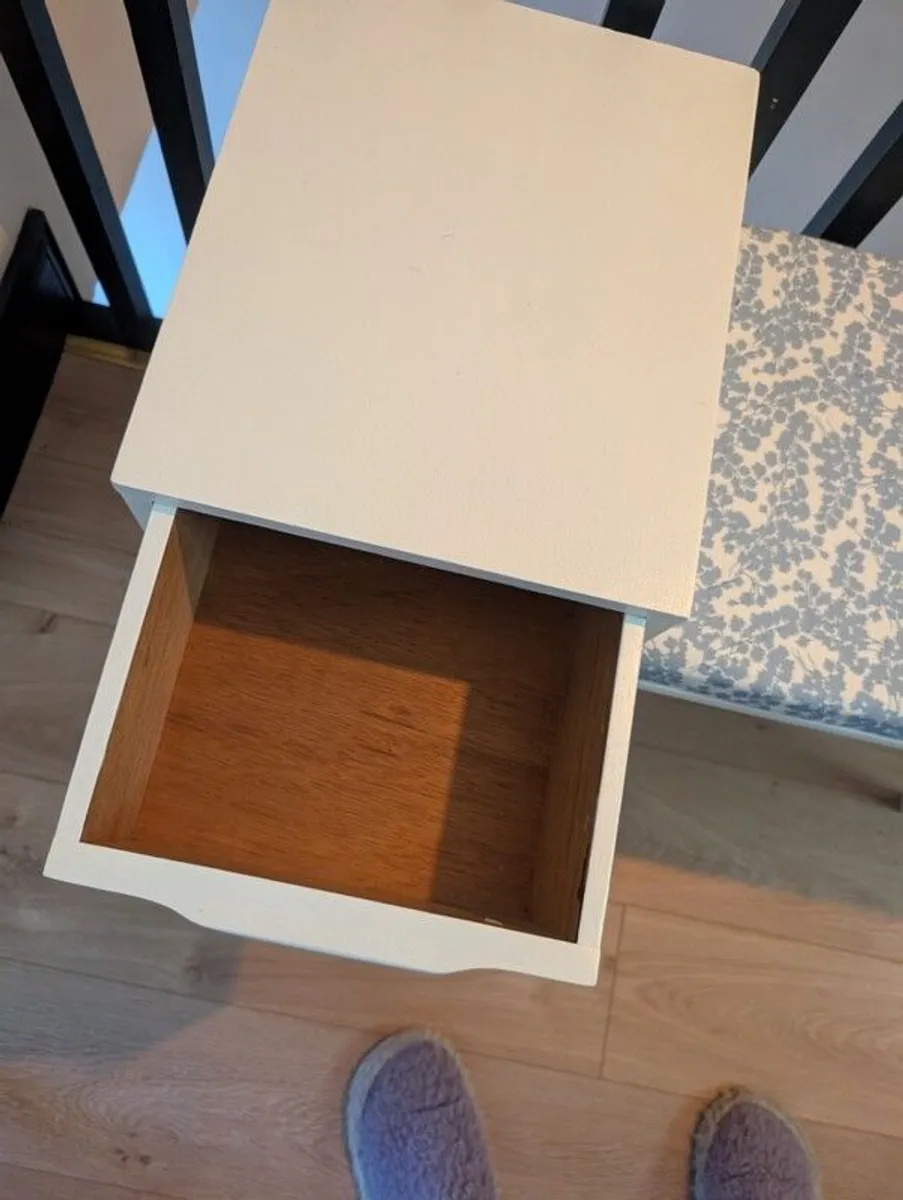 Phone seat table - Image 4