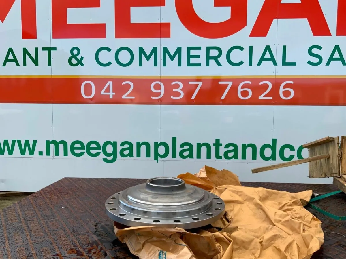 UNUSED CASE LOADER  AXLE SHAFT.....47694286 - Image 1