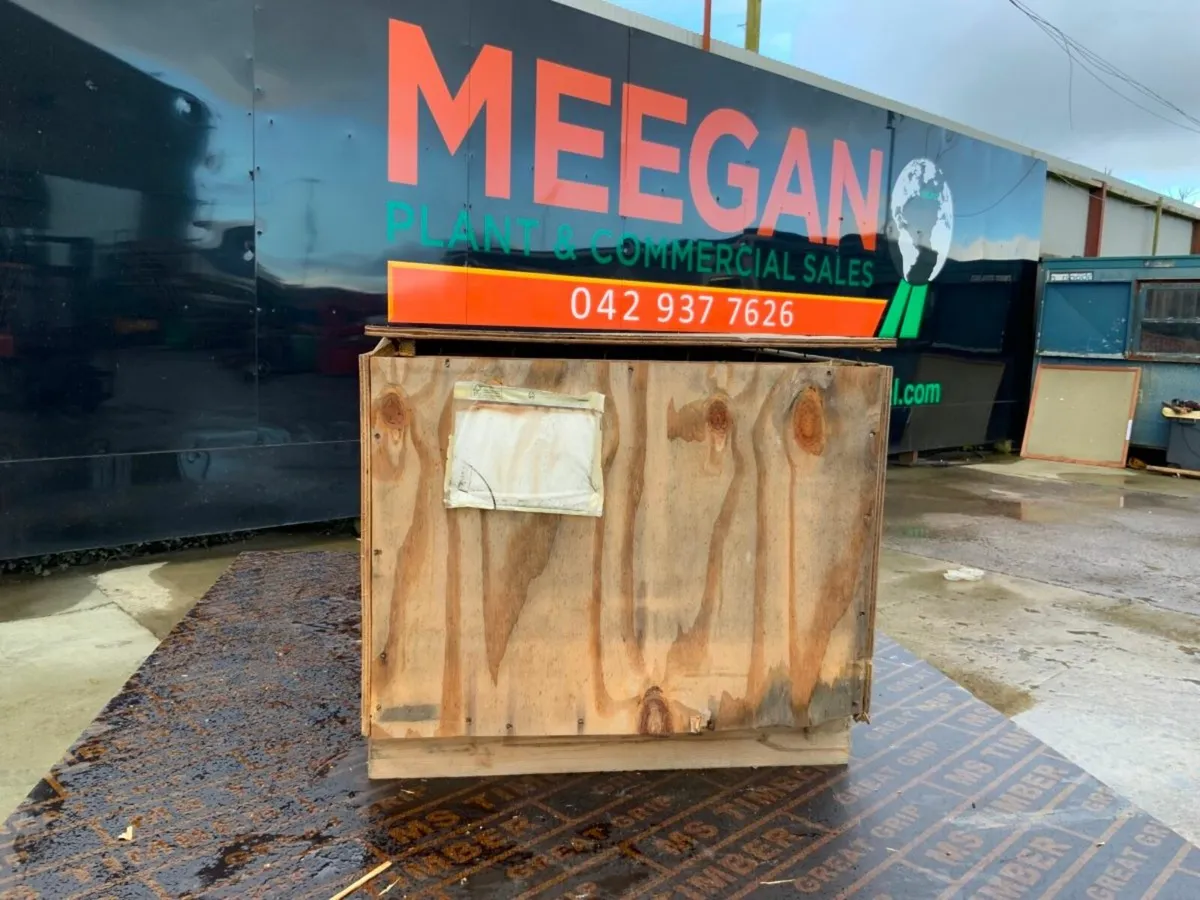 UNUSED D150C DOZER SPINDLE GEAR..87452186. - Image 2