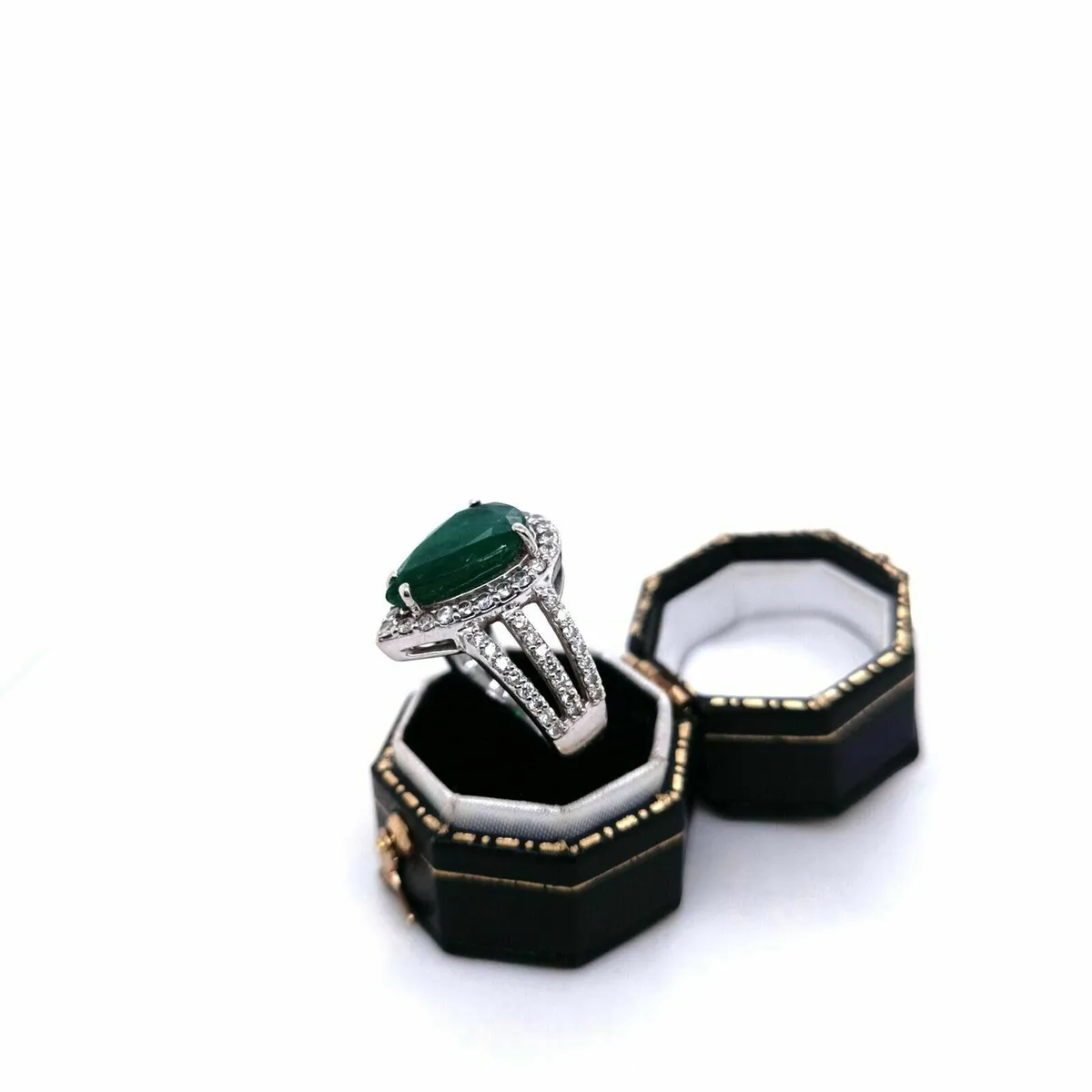 Pear Shape Emerald & Diamond Ring, 14k Gold - Image 3