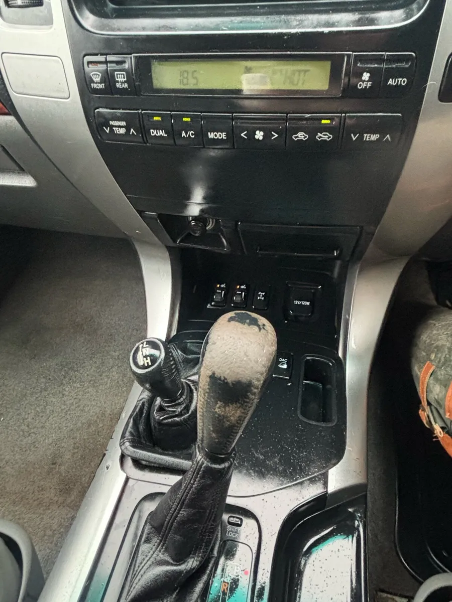2004 Toyota Landcruiser LWB Auto - Image 4