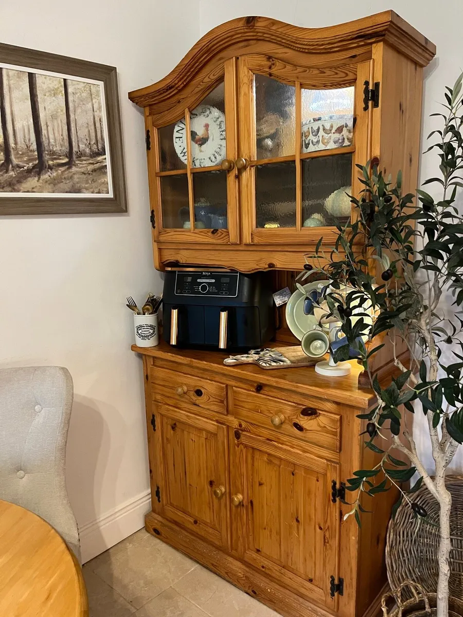 Dresser / display unit - Image 3