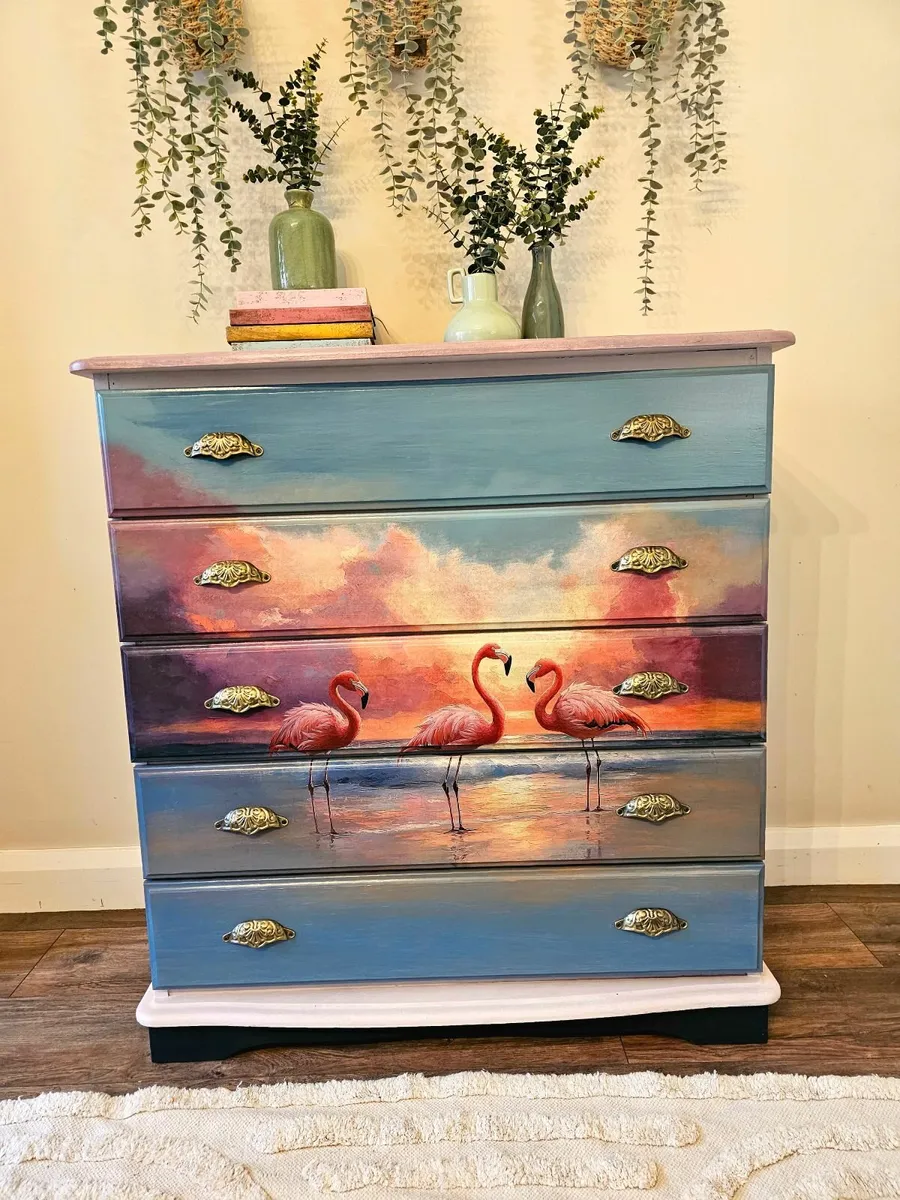 Chest of drawers - Image 2