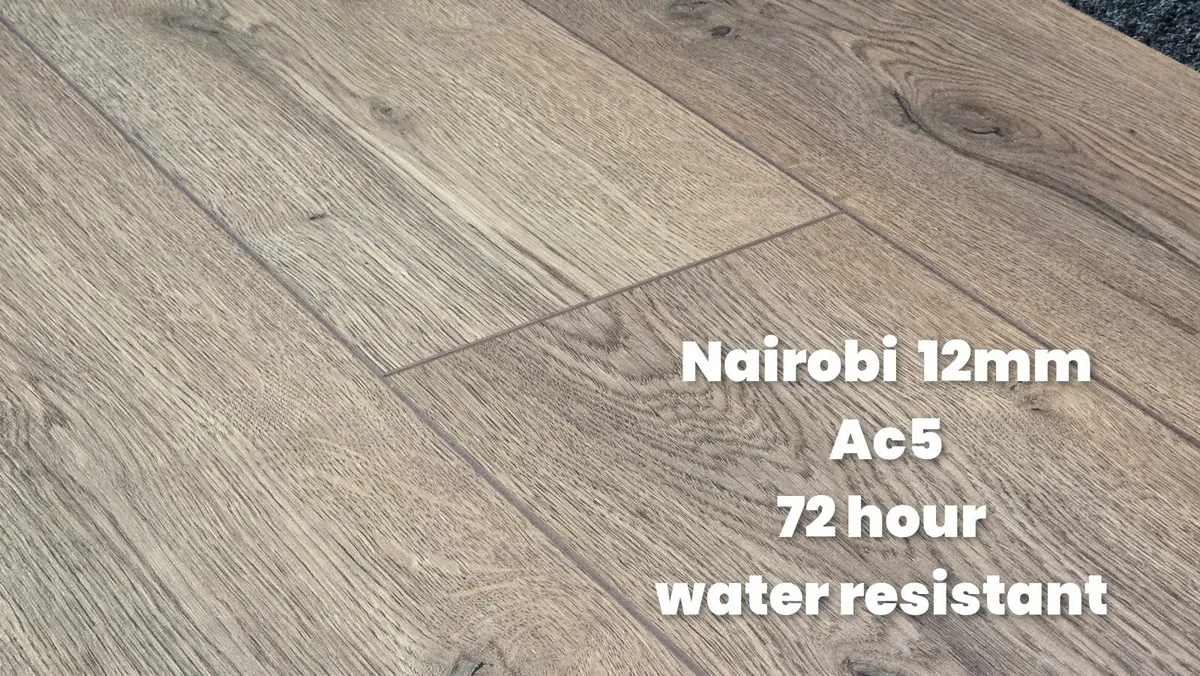 12mm laminated click flooring Water resist - Image 4