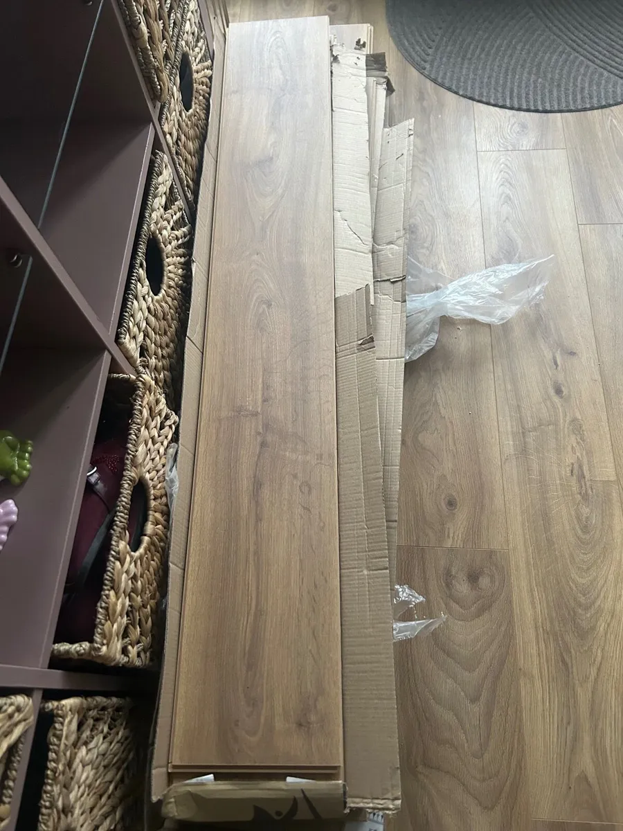Laminate Planks - FREE - Image 1