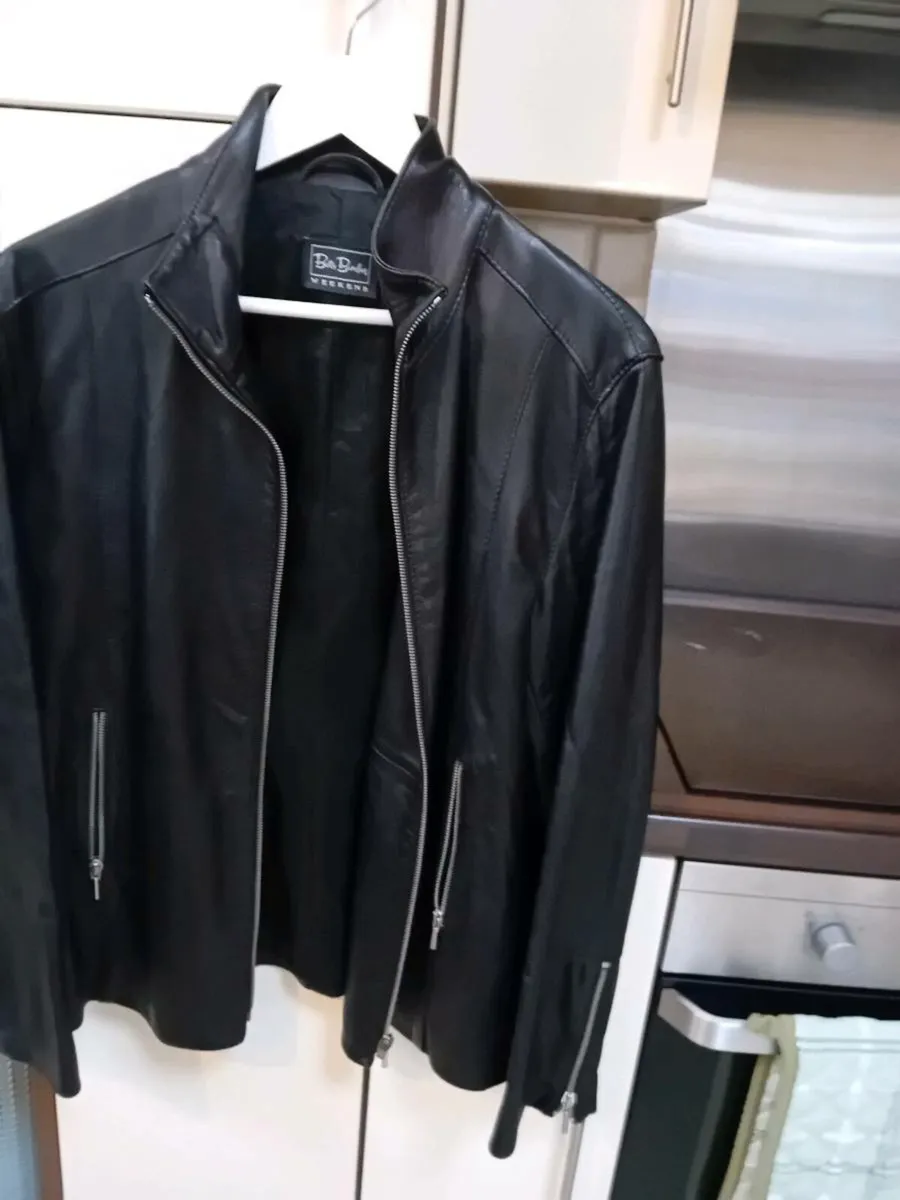 LADIES LEATHER JACKET AS NEW - Image 1