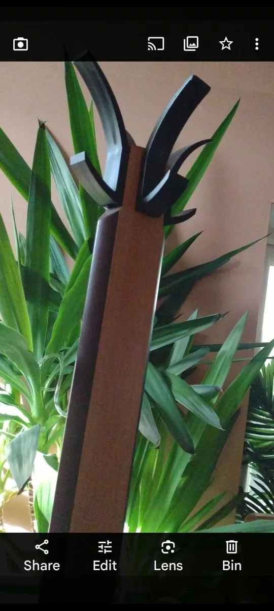 Heavy solid wood office/hall coat stand - Image 3