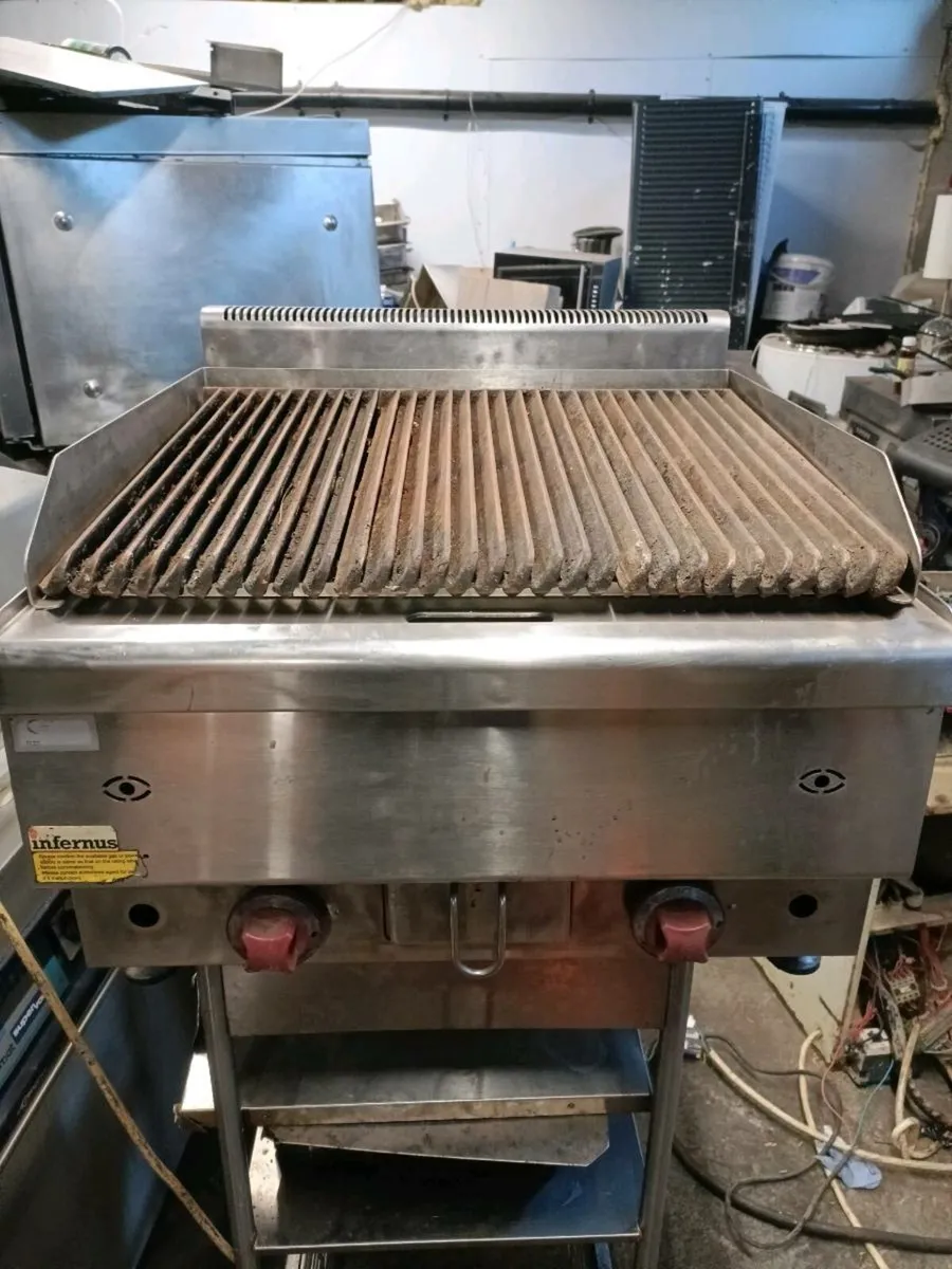 Chargrill and stake unit grill & salamander - Image 4