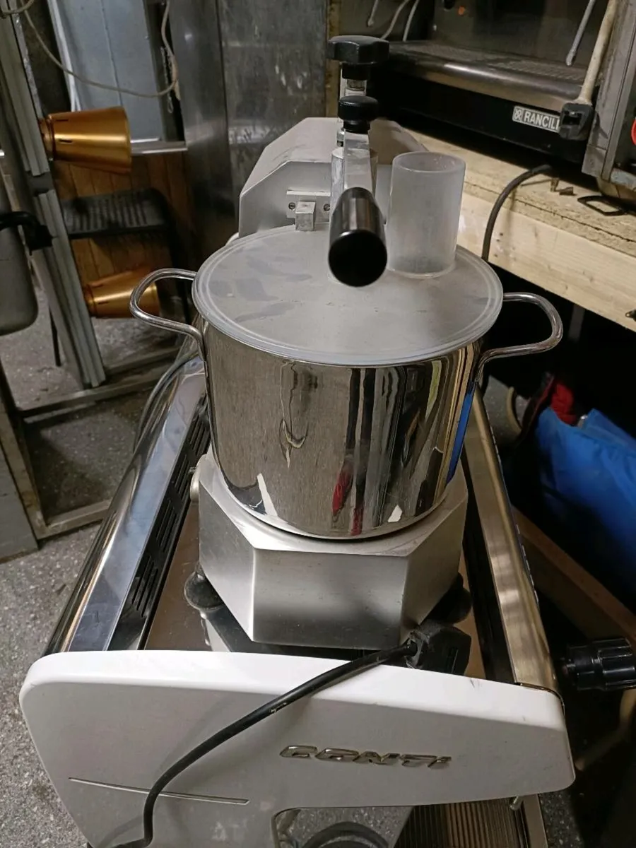 Hommus machine - Image 1