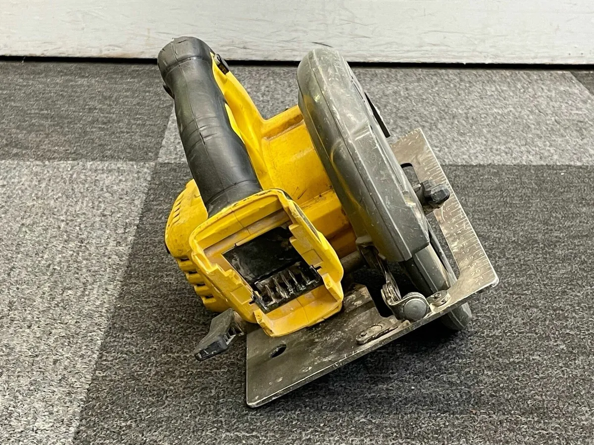 DeWalt 54v Circle Saw - Image 1