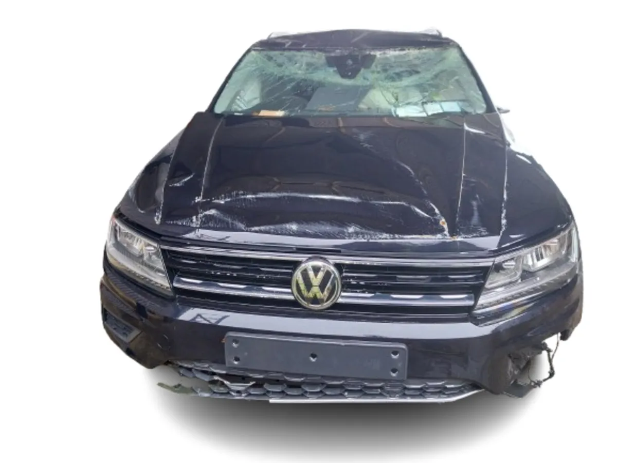 2016 VOLKSWAGEN TIGUAN For Breaking/Dismantling - Image 2