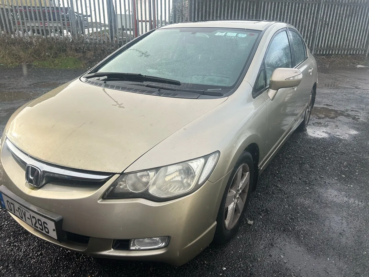 Honda civic 1.8 Manuel - Image 3