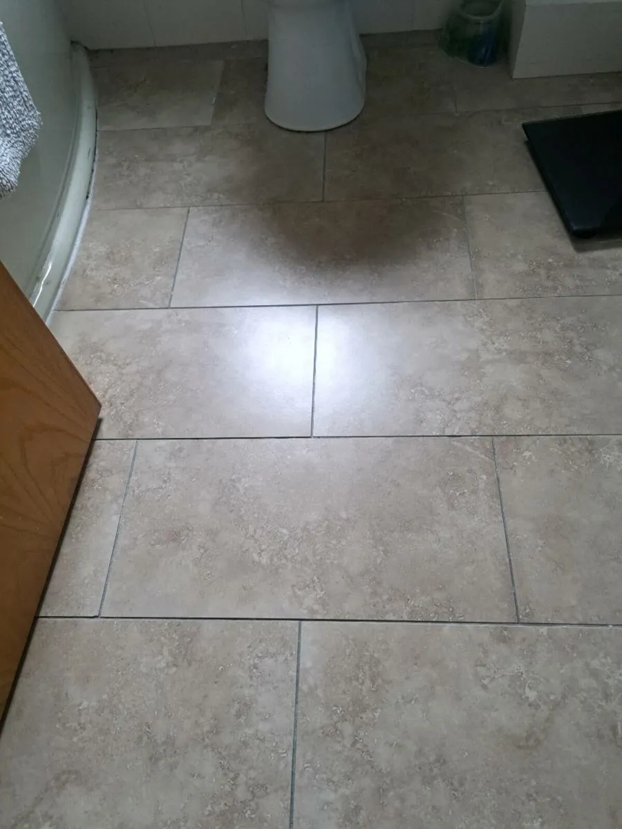 Ceramic Bathroom Floor Tiles - Image 4