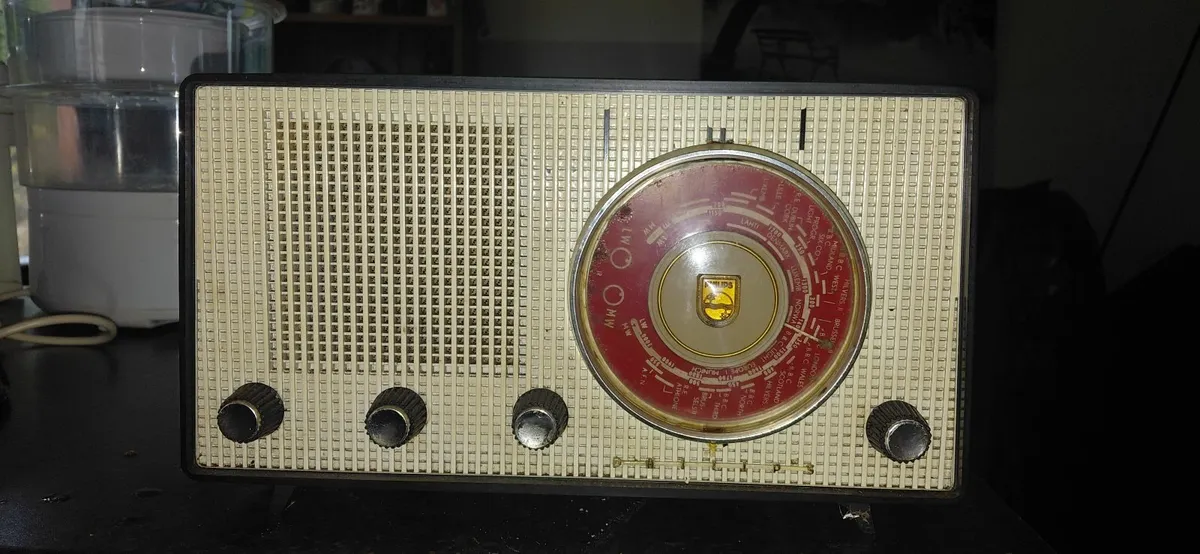 old phillips raido