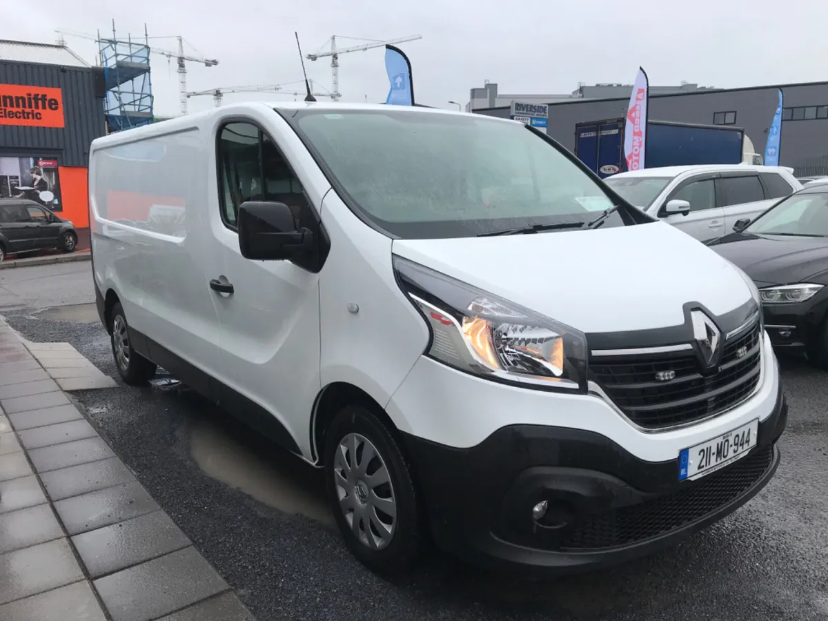 2021 Renault Trafic LWB Turbo DIESEL - Image 3